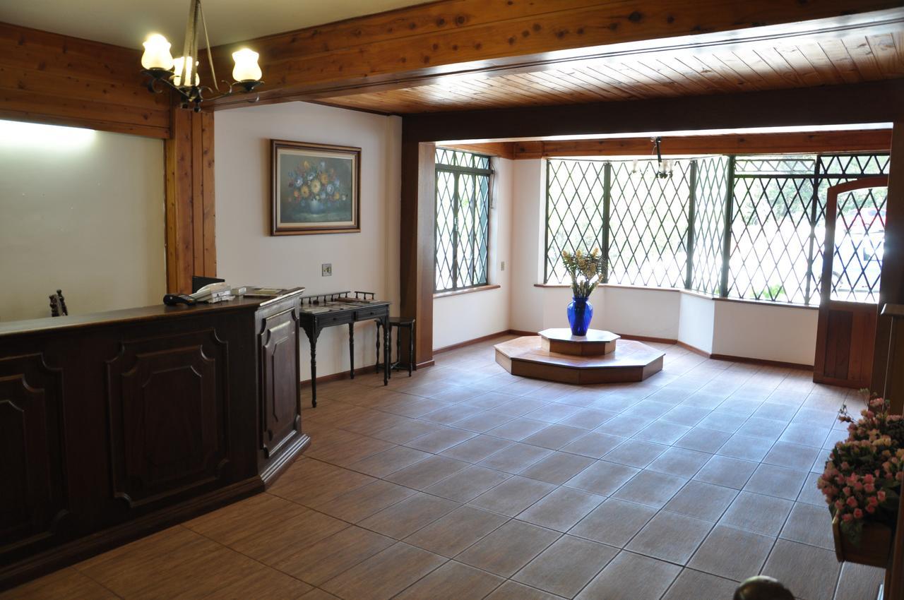 Hotel Vila Regina - Campos do Jordao — Fotos 1